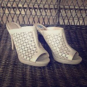 Tan Open Toed Heels!